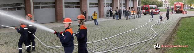 Übergabe eines Jugendmobils für die Jugendfeuerwehr Parchim